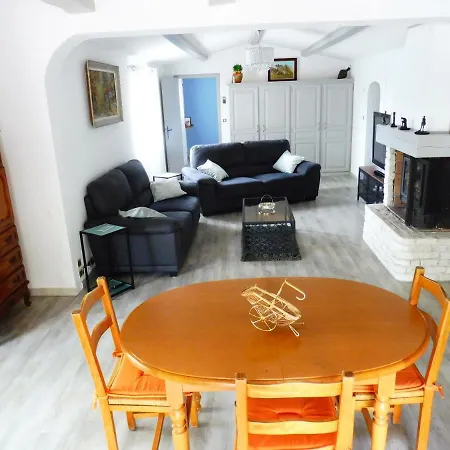 L'oustau De Moun Paire Holiday home
